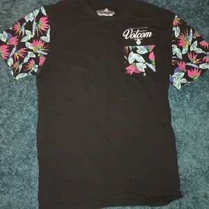 Boys Large Volcom T-shirt- fits like a men’s small